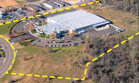 4712 Mountain Lakes Blvd, Redding, CA 96003